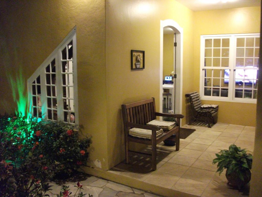 Casa Inn *